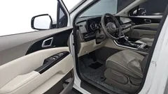 2023 Kia Carnival Diesel 9-Seater Prestige — фото 11