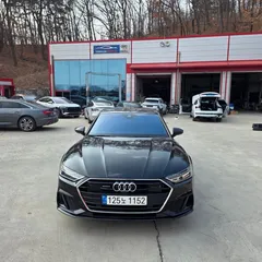 2021 Audi A7 55 TFSI Quattro Premium — фото 1