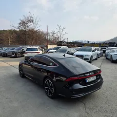 2021 Audi A7 55 TFSI Quattro Premium — фото 3