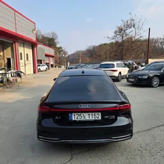 2021 Audi A7 55 TFSI Quattro Premium — фото 4