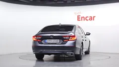 2022 Honda Accord 2.0 Hybrid Touring, серый — фото 4