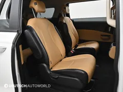 2023 Kia Carnival Diesel 9-Seater Prestige — фото 16