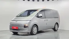 2023 Hyundai Staria 4WD Tourer 11-Seater — фото 1