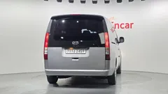 2023 Hyundai Staria 4WD Tourer 11-Seater — фото 4