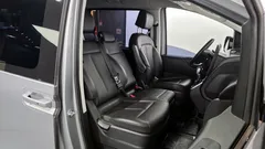2023 Hyundai Staria 4WD Tourer 11-Seater — фото 12