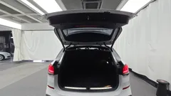 2022 BMW X1 xDrive 20i M Sport, белый — фото 20