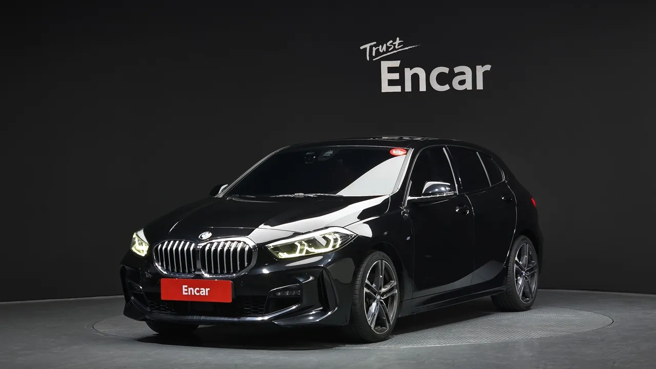 2022 BMW 1-Series 120i M Sports