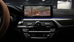 2022 BMW 5-Series 520i M Sport, белый — фото 14