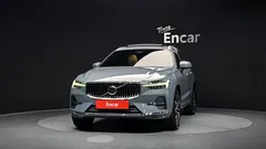 2023 Volvo XC60 B5 Ultimate Bright, серо-серебристый — фото 3