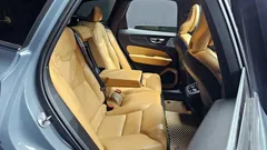 2023 Volvo XC60 B5 Ultimate Bright, серо-серебристый — фото 12