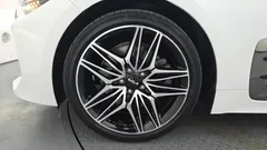 2023 Kia Stinger 2.5 Masters, белый — фото 5
