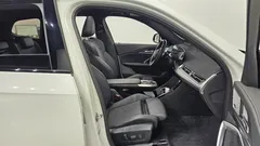 2023 BMW X1 sDrive 20i M Sport, белый — фото 10