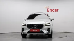 2022 Volvo XC60 B6 Inscirtion — фото 3