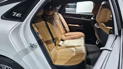 2023 Kia K5 Signature, белый — фото 12