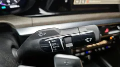 2023 Kia K5 Signature, белый — фото 16