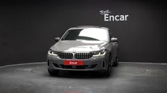 2022 BMW Gran Turismo 630i xDrive Luxury, серо-серебристый — фото 3