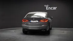 2022 BMW Gran Turismo 630i xDrive Luxury, серо-серебристый — фото 4