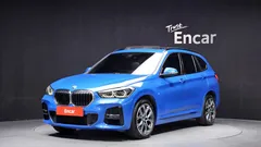 2022 BMW X1 xDrive 20i M Sport, синий — фото 1