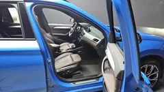2022 BMW X1 xDrive 20i M Sport, синий — фото 15