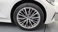 2022 BMW 3-Series 320i Luxury — фото 5