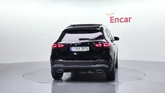 2022 Mercedes-Benz GLA-Class GLA250 4MATIC, чёрный — фото 4