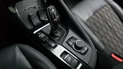 2021 BMW X1 xDrive 20i xLine, белый — фото 9