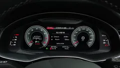 2022 Audi Q7 55 TFSI Quattro Premium, чёрный — фото 8