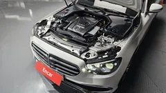 2022 Mercedes-Benz E-Class E300e 4MATIC Exclusive — фото 6