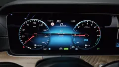 2022 Mercedes-Benz E-Class E300e 4MATIC Exclusive — фото 8