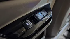 2022 Kia Carnival Gasoline 9-Seater Hi-Limousine — фото 18