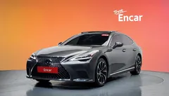 2022 Lexus LS 3.5 Luxury AWD, серый — фото 1