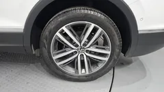 2023 Volkswagen Tiguan 2.0 TSI Prestige, белый — фото 5