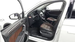 2023 Volkswagen Tiguan 2.0 TSI Prestige, белый — фото 10
