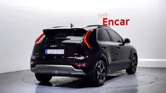2022 Kia Niro Signature, чёрный — фото 2