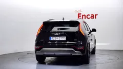 2022 Kia Niro Signature, чёрный — фото 4