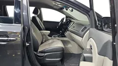 2021 Kia Canival 8-Seater Export, серый — фото 15