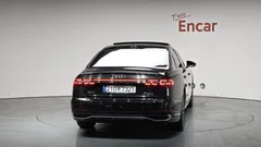 2023 Audi A8 50 TDI Quattro Premium — фото 4