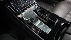 2023 Audi A8 50 TDI Quattro Premium — фото 9