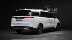 2022 Kia Carnival Diesel 9-Seater Noblesse — фото 2
