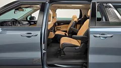 2023 Kia Carnival Diesel 9-Seater Signature — фото 12
