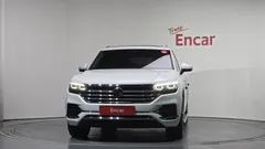 2023 Volkswagen Touareg 3.0 TDI Prestige — фото 3