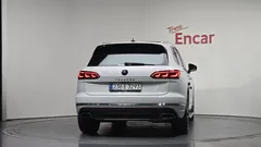 2023 Volkswagen Touareg 3.0 TDI Prestige — фото 4