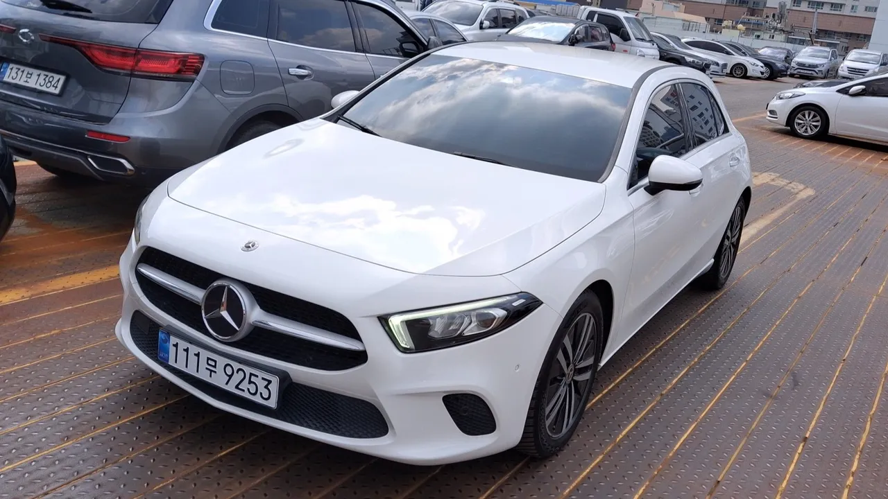 2023 Mercedes-Benz A-Class A220 Hatchback