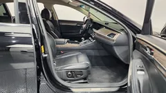 2021 Genesis G90 5.0 AWD, чёрный — фото 11