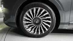 2023 Hyundai Grandeur Calligraphy, серый — фото 5