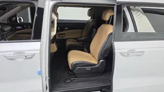 2023 Kia Carnival Diesel 9-Seater Signature — фото 11