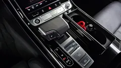 2021 Audi A8 55 TFSI Quattro LWB, чёрный — фото 9
