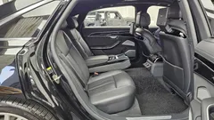 2021 Audi A8 55 TFSI Quattro LWB, чёрный — фото 12