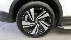 2023 Volkswagen Touareg 3.0 TDI Premium, белый — фото 5
