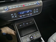 2023 Hyundai Kona Modern, серо-серебристый — фото 19